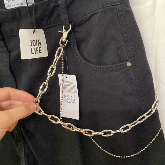 Beautiful black Jeans✨Brand Bershka✨ - Picture 4 of 8